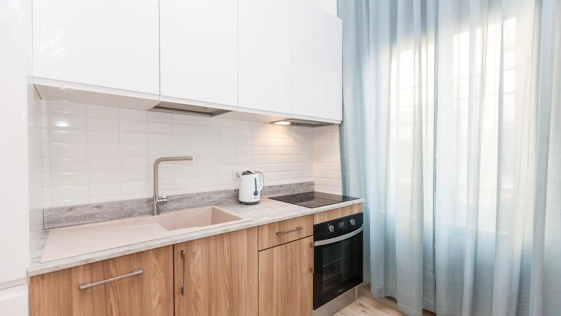 Cozy Flat In Milan Near Metro Διαμέρισμα 0*,